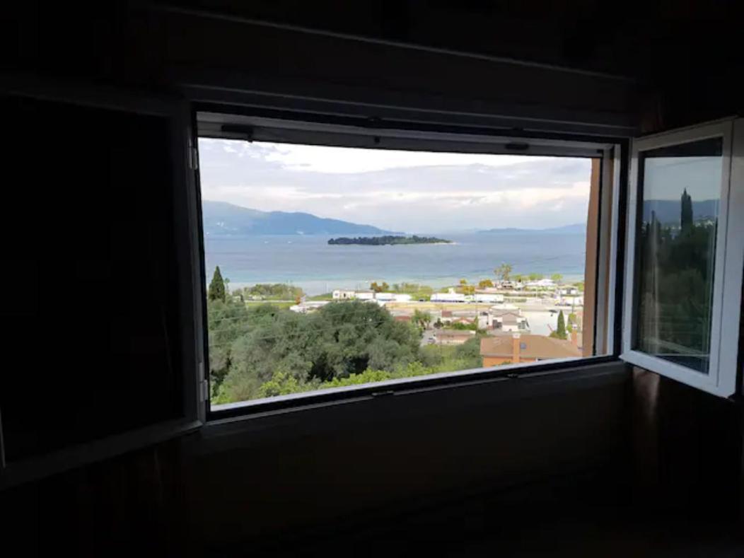 Appartement Σοφιτα Ξυλο Μεταλο Γυαλι à Alykes Potamou Extérieur photo
